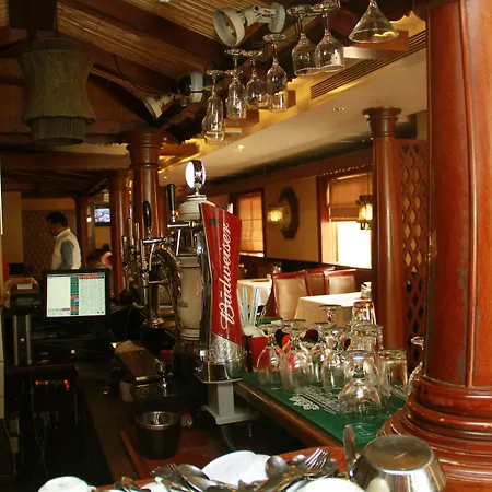 Manhattan Avenue Hotel-3
