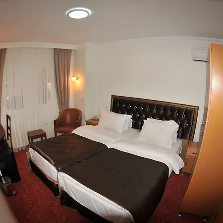 Palace Point Hotel-2