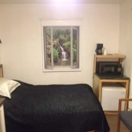 Comfort Green Motel-3