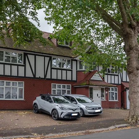 Flexistay Aparthotel Sutton-2