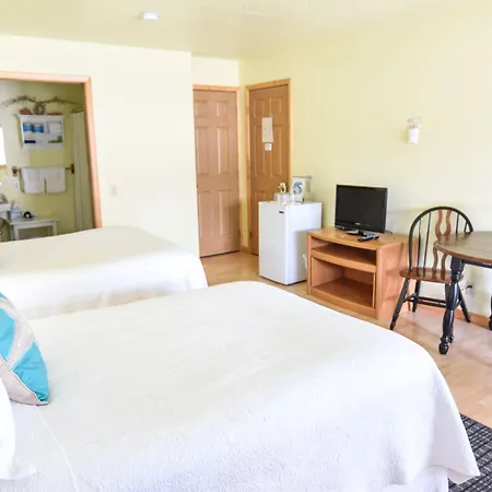 Sea Treasures Inn-2