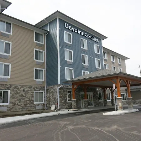 Days Inn & Suites By Wyndham Lindsay-2