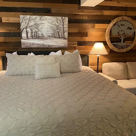 Moose Creek Lodge & Suites-3