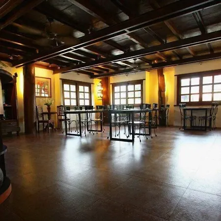 Travelbee Heritage Inn-2