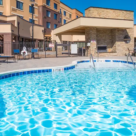 Courtyard By Marriott Jacksonville-3