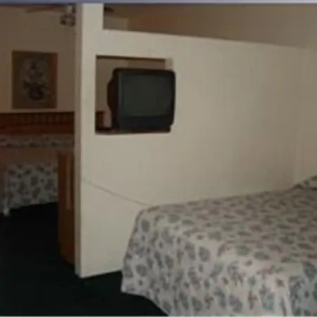 Colonade Motel Suites-3