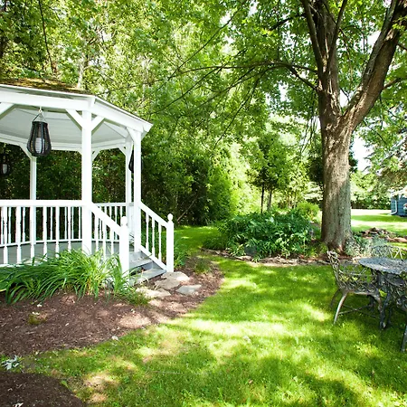 Whispering Winds Motel-3