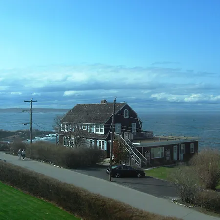 Seafarer Inn-3