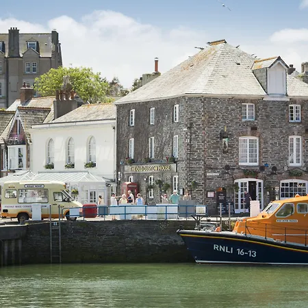 The Old Custom House-2