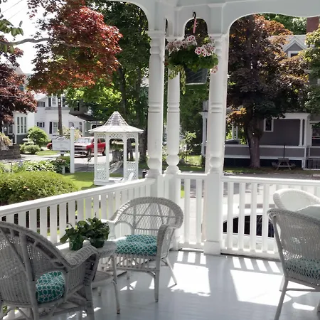 Moseley Cottage Inn And The Town Motel-3
