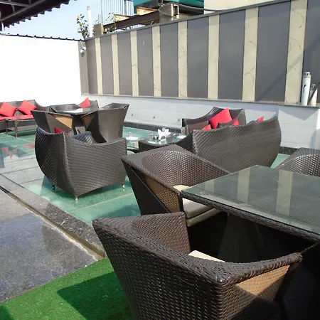 Hotel Gold Souk - Karol Bagh-3