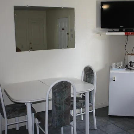 Sunny Beach Motel-2