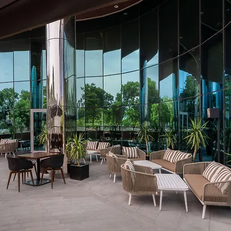 Doubletree By Hilton Yerevan City Centre-2