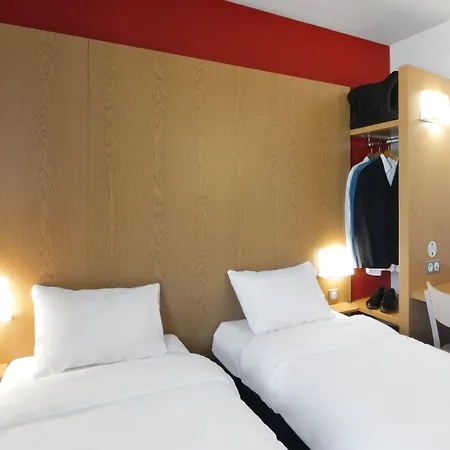 B&B HOTEL Niort Marais Poitevin-3