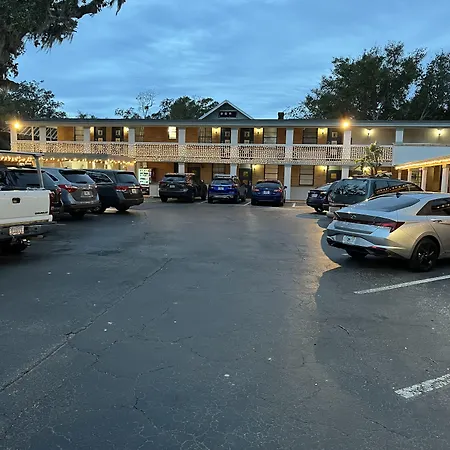 Castillo Inn-3