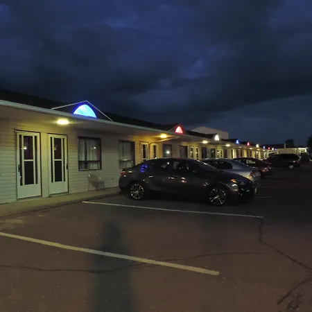 Travelodge By Wyndham Grand Falls-2