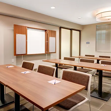 Microtel Inn & Suites By Wyndham Philadelphia Airport Ridley Park-2