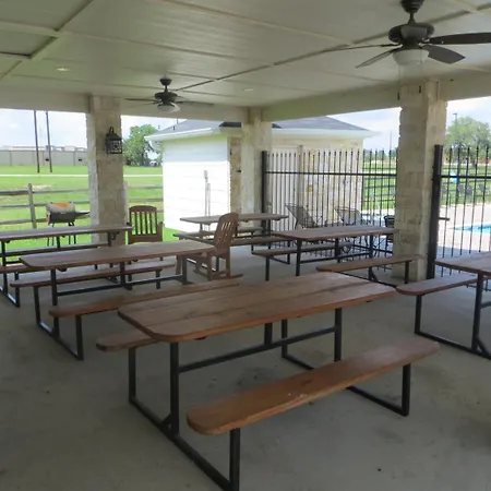 Hotel Texas Cuero-3