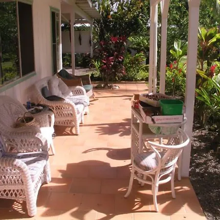 Lava Tree Tropic Inn-3