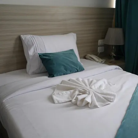 Mar Charbel Hotel Cairo-2