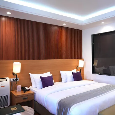 Hotel The Haven - Centrally Heated And Air Conditioned-3