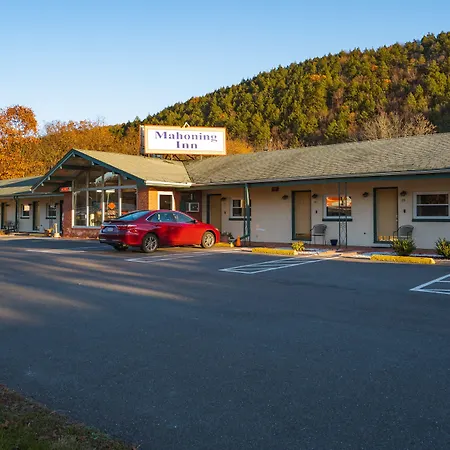 Mahoning Inn-3
