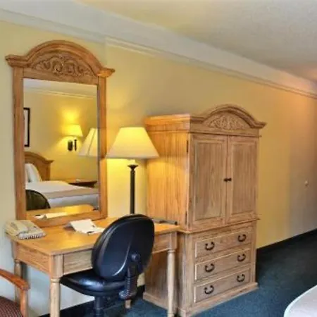 Quality Inn Buffalo-3