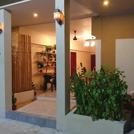 Dhiffushi Tourist Hotel-2