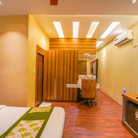 Shiv Rudraksh Resort, Near Assi Ghat-2