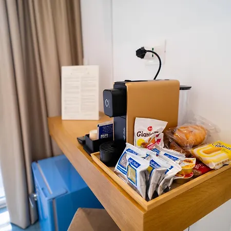 Suite 14-2