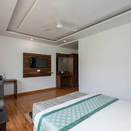 Hotel Moonglade By Royal Stays Dalhousie-3