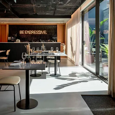 Artcore Hotel Porto-3