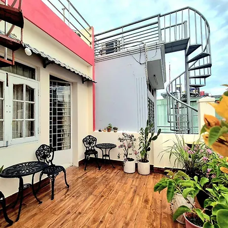 F F House Homestay-3