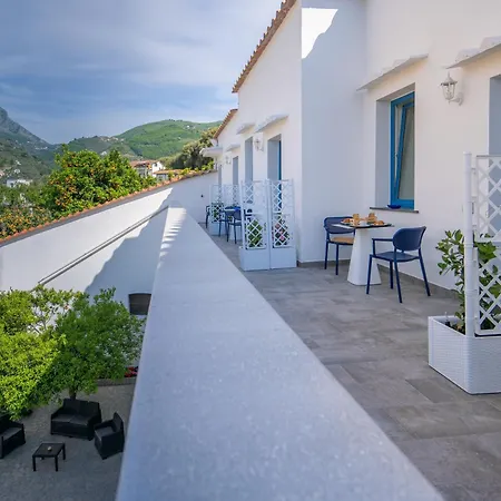 Villa Azzurra-2