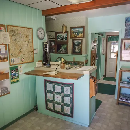 Mountain Pine Motel-3