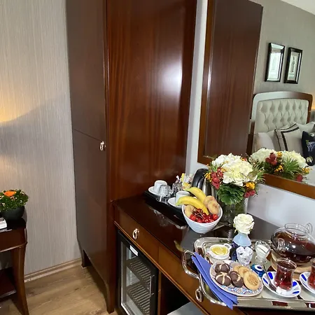 Four Doors Hotel-2