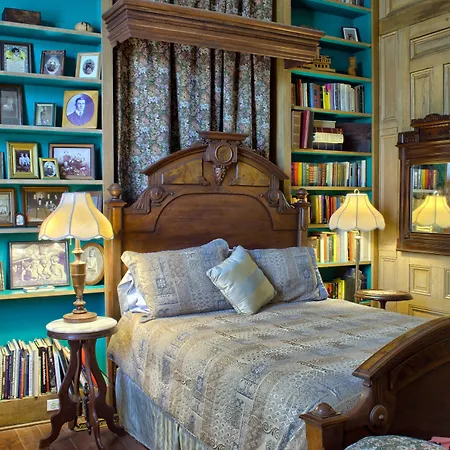 Corners Mansion Inn - A Bed And Breakfast-3