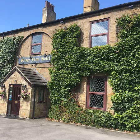 Bridge Farm Hotel-3