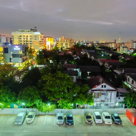 Baron Residence Bangkok-3