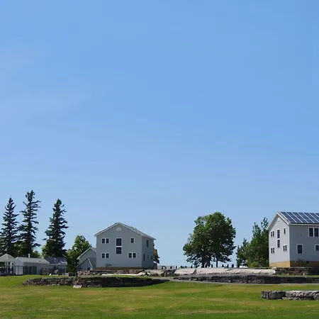 Angel Rock Waterfront Cottages-2