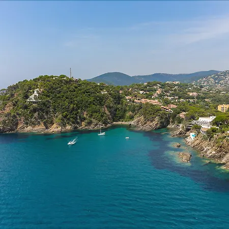 Hotel La Calanque-3