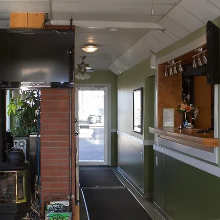 Woodland Motor Inn-2