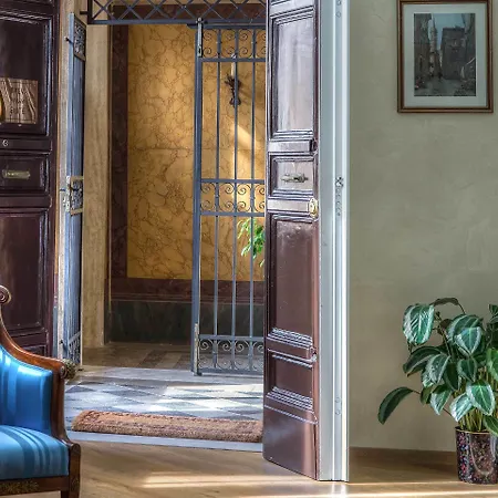 Trevi Rome Suite-2