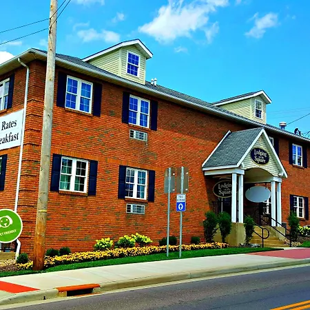 Lodging On The Square-3