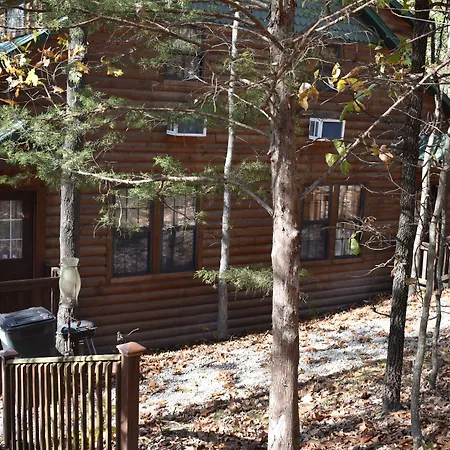 Bear Creek Lodge Cabin Resort-3