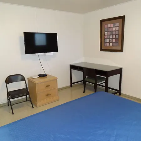 Tip Top Motel-3