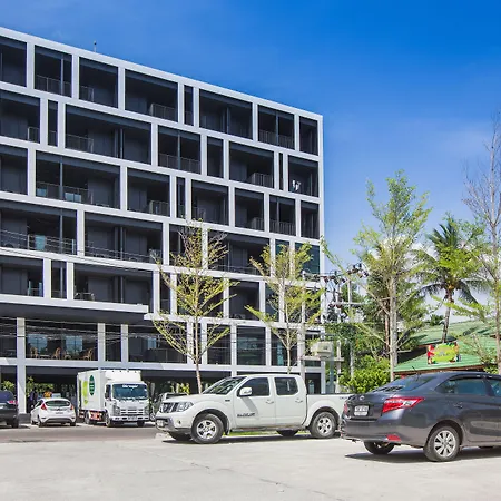Blu Monkey Hub And Hotel Phuket Town- Free All Day Coworking Space-3