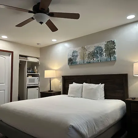 Bluebird Inn-3