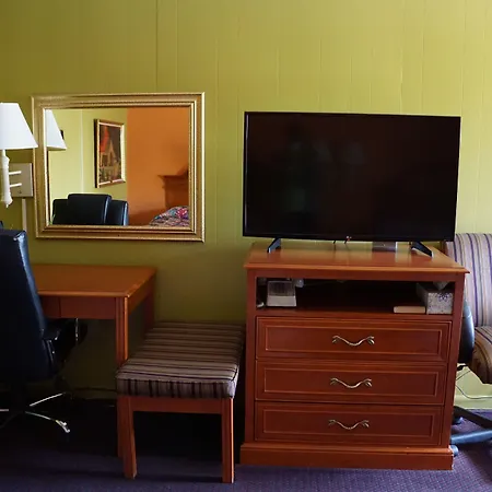 Lincoln Motel-2