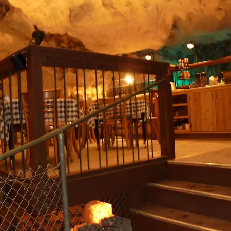 Grand Canyon Caverns Inn-2